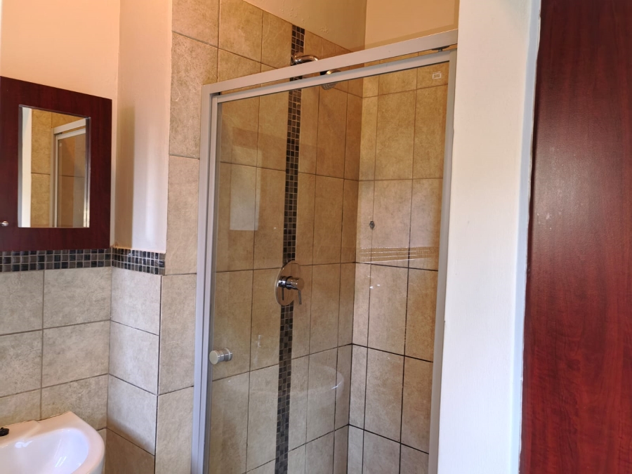 To Let 3 Bedroom Property for Rent in Waterval East North West